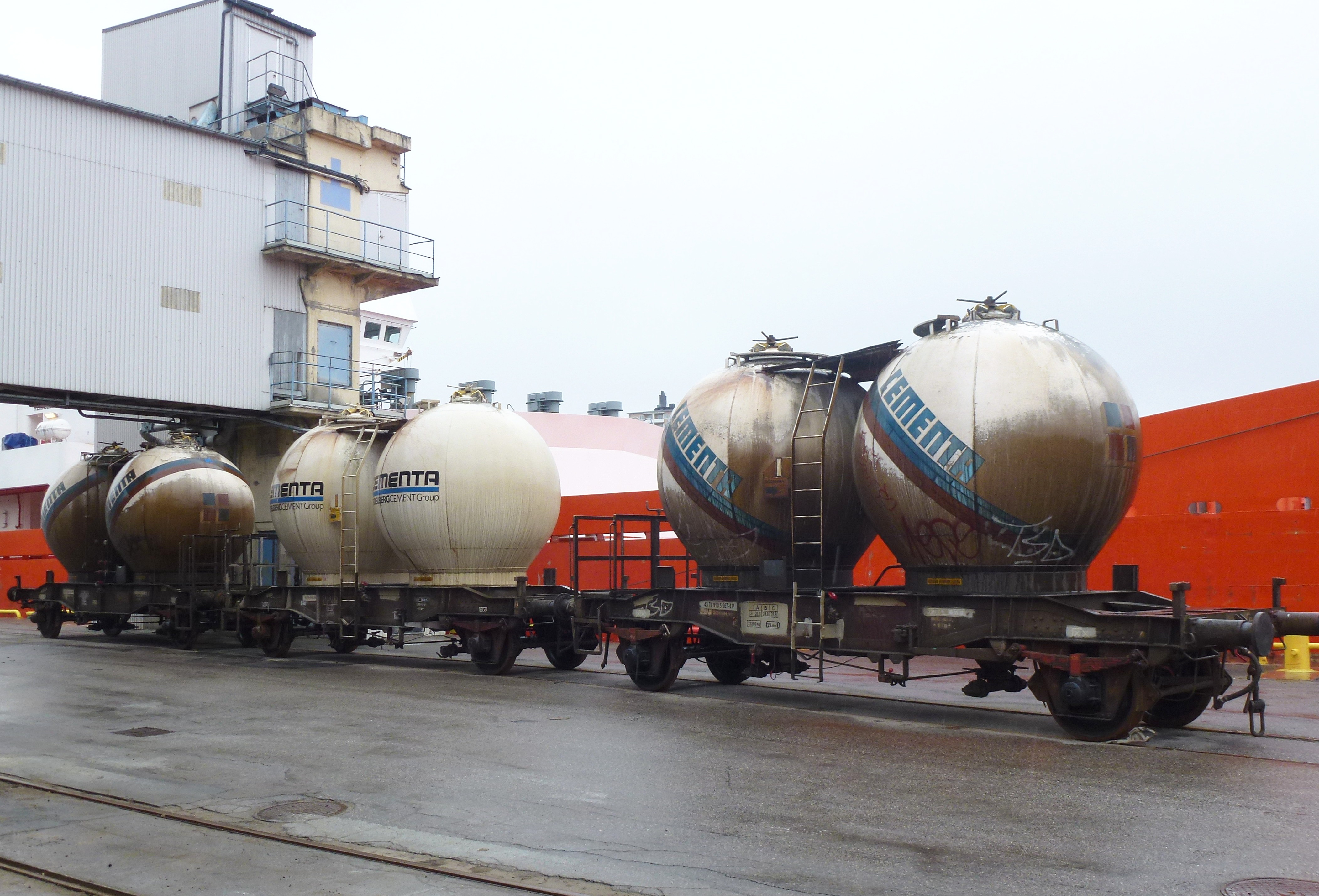 Godsvagnar för transport av cement i lösvikt